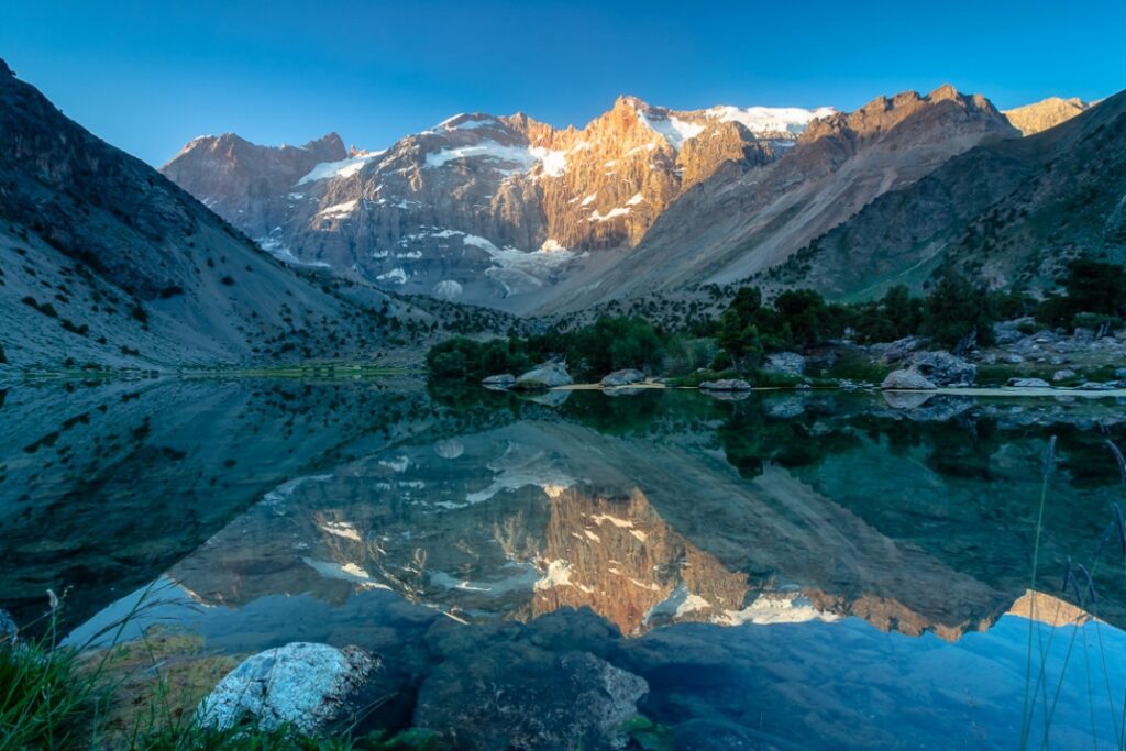 Bibidzhonat-Lake-Sunrise-Fann-Mountains-Tajikistan