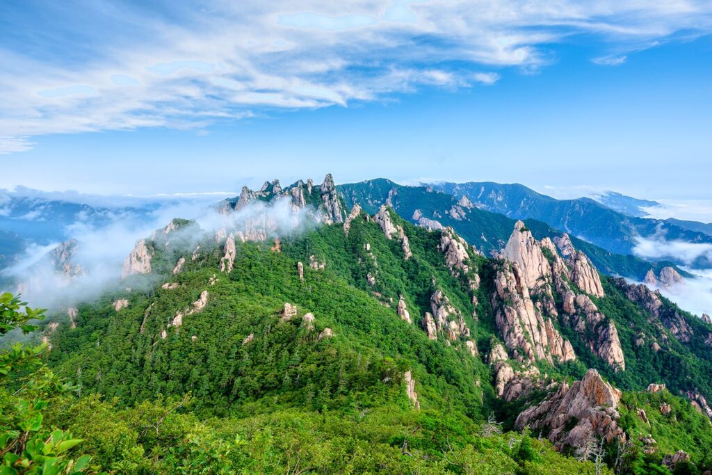 seoraksan-national-park-south-korea-