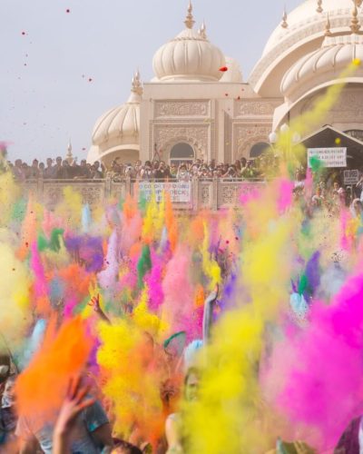 114383-holi-festival-of-colours-indian-holiday-spring-life-new-moon-holika-colored-powder-event (1)