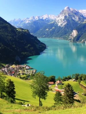 804052-Sisikon-Urner-lake-Switzerland-Mountains-Lake-Scenery_6_11zon