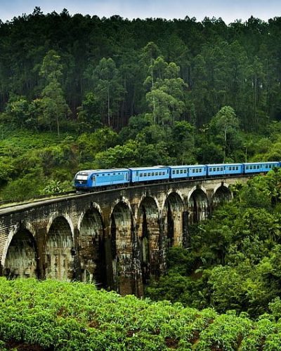 desktop-wallpaper-sri-lanka-railway-bridge-train-plantation-sri-lanka