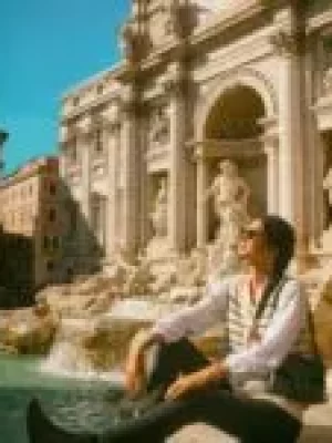 بازدید از Trevi Fountain جایی که هنر و زیبایی به هم میرسن